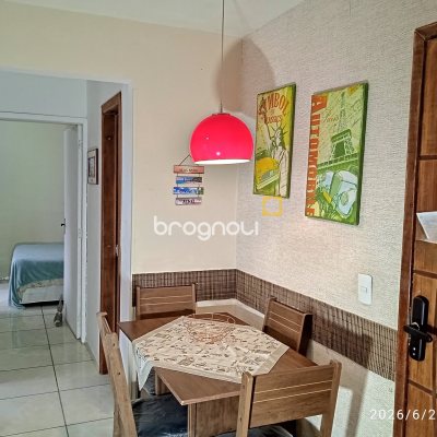 Apartamento com 44m², 2 quartos, 1 garagem, no bairro Coqueiros em Florianópolis