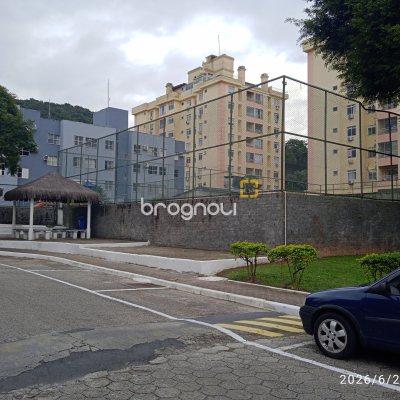 Apartamento com 44m², 2 quartos, 1 garagem, no bairro Coqueiros em Florianópolis