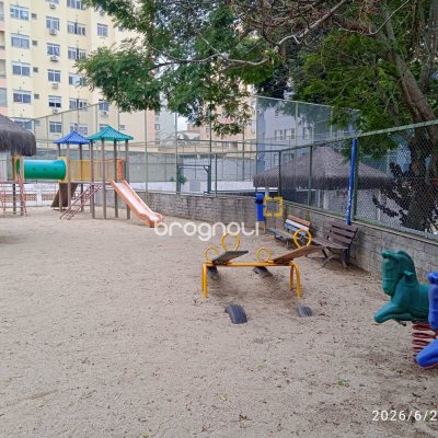 Apartamento com 44m², 2 quartos, 1 garagem, no bairro Coqueiros em Florianópolis