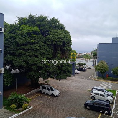 Apartamento com 44m², 2 quartos, 1 garagem, no bairro Coqueiros em Florianópolis