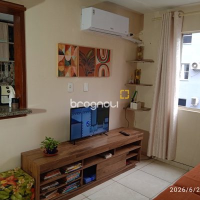 Apartamento com 44m², 2 quartos, 1 garagem, no bairro Coqueiros em Florianópolis