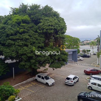 Apartamento com 44m², 2 quartos, 1 garagem, no bairro Coqueiros em Florianópolis