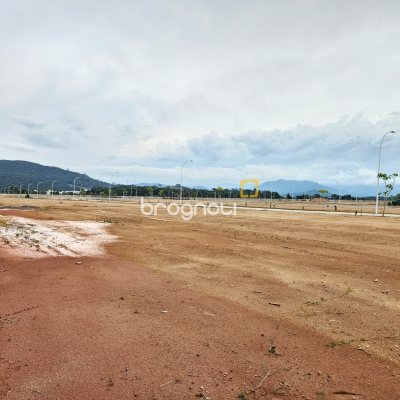 Terreno com 360m², no bairro Beira Rio em Biguaçu