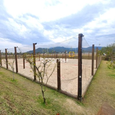 Terreno com 360m², no bairro Beira Rio em Biguaçu