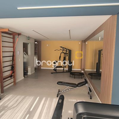 Apartamento com 79m², 2 quartos (sendo 1 suíte), 1 garagem, no bairro Coqueiros em Florianópolis