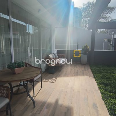 Apartamento com 79m², 2 quartos (sendo 1 suíte), 1 garagem, no bairro Coqueiros em Florianópolis