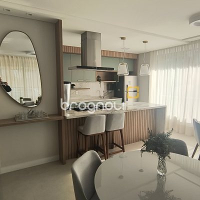 Apartamento com 79m², 2 quartos (sendo 1 suíte), 1 garagem, no bairro Coqueiros em Florianópolis