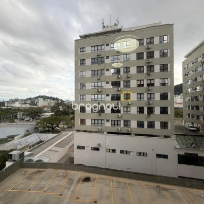 Apartamento com 32m², 1 quarto, no bairro Trindade em Florianópolis