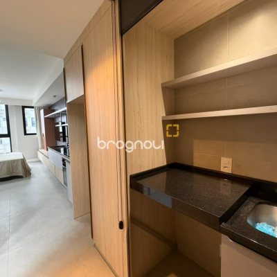 Apartamento com 32m², 1 quarto, no bairro Trindade em Florianópolis
