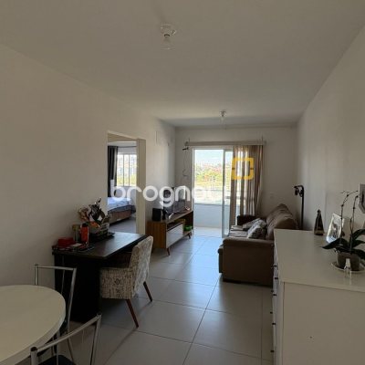 Apartamento com 68m², 2 quartos, 1 garagem, no bairro Areias em São José