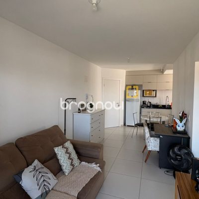 Apartamento com 68m², 2 quartos, 1 garagem, no bairro Areias em São José