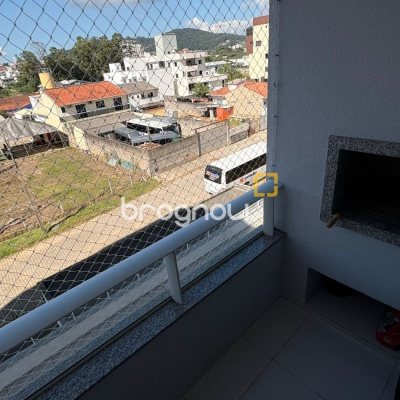 Apartamento com 68m², 2 quartos, 1 garagem, no bairro Areias em São José