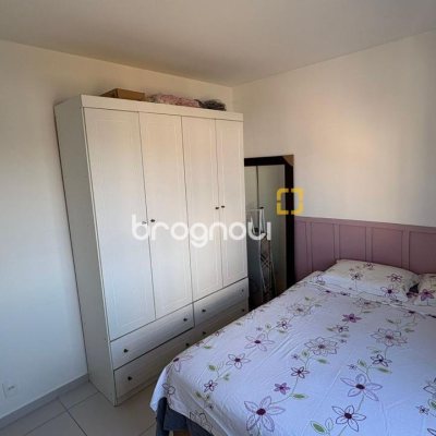 Apartamento com 68m², 2 quartos, 1 garagem, no bairro Areias em São José
