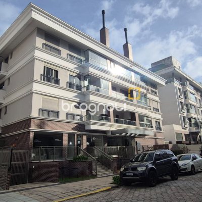 Apartamento com 105m², 3 quartos (sendo 3 suítes), 2 garagens, no bairro Jurerê em Florianópolis