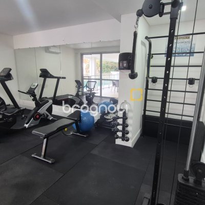 Apartamento com 105m², 3 quartos (sendo 3 suítes), 2 garagens, no bairro Jurerê em Florianópolis