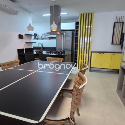 Apartamento com 105m², 3 quartos (sendo 3 suítes), 2 garagens, no bairro Jurerê em Florianópolis