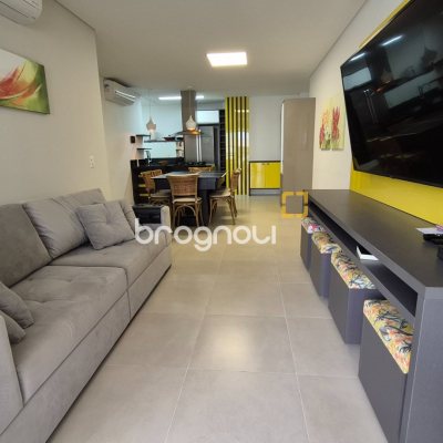 Apartamento com 105m², 3 quartos (sendo 3 suítes), 2 garagens, no bairro Jurerê em Florianópolis