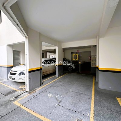 Apartamento com 114m², 3 quartos (sendo 1 suíte), 1 garagem, no bairro Estreito em Florianópolis