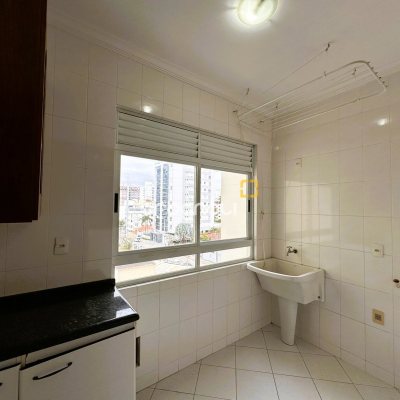Apartamento com 114m², 3 quartos (sendo 1 suíte), 1 garagem, no bairro Estreito em Florianópolis