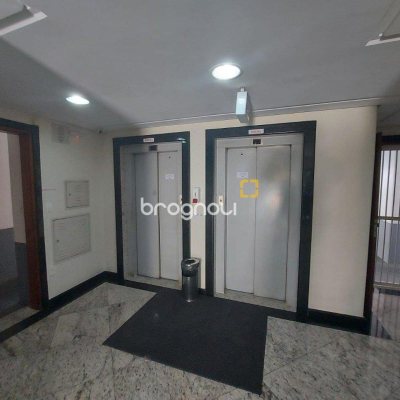 Apartamento com 114m², 3 quartos (sendo 1 suíte), 1 garagem, no bairro Estreito em Florianópolis