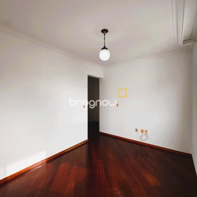 Apartamento com 114m², 3 quartos (sendo 1 suíte), 1 garagem, no bairro Estreito em Florianópolis