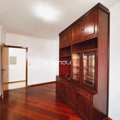 Apartamento com 114m², 3 quartos (sendo 1 suíte), 1 garagem, no bairro Estreito em Florianópolis