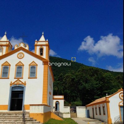 Casa com 125m², 2 quartos (sendo 2 suítes), 1 garagem, no bairro Ribeirão da Ilha em Florianópolis