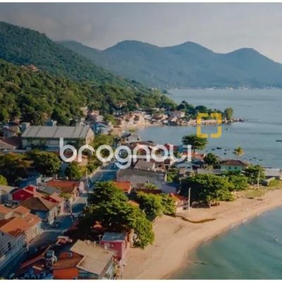 Casa com 125m², 2 quartos (sendo 2 suítes), 1 garagem, no bairro Ribeirão da Ilha em Florianópolis