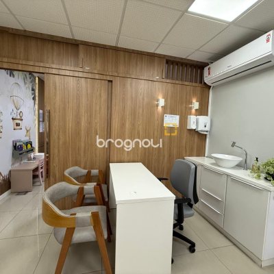 Sala com 37m², 1 garagem, no bairro Itacorubi em Florianópolis