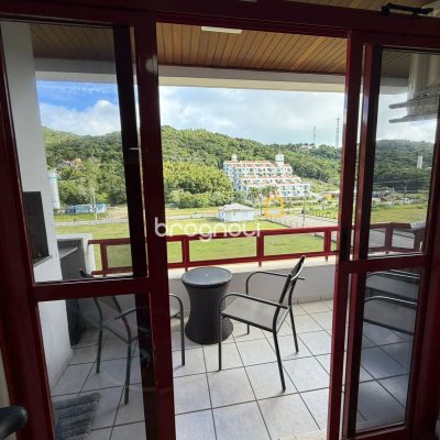 Apartamento com 75m², 2 quartos (sendo 1 suíte), 1 garagem, no bairro Praia Brava em Florianópolis
