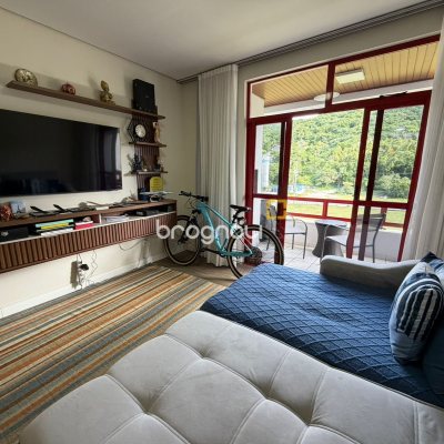 Apartamento com 75m², 2 quartos (sendo 1 suíte), 1 garagem, no bairro Praia Brava em Florianópolis