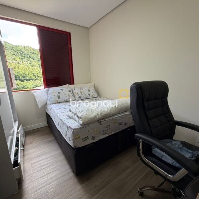 Apartamento com 75m², 2 quartos (sendo 1 suíte), 1 garagem, no bairro Praia Brava em Florianópolis
