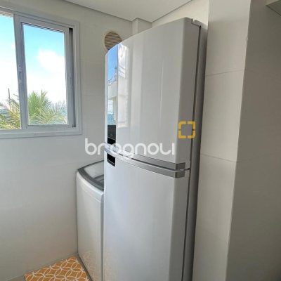 Apartamento com 63m², 2 quartos (sendo 1 suíte), 2 garagens, no bairro Pântano do Sul em Florianópolis