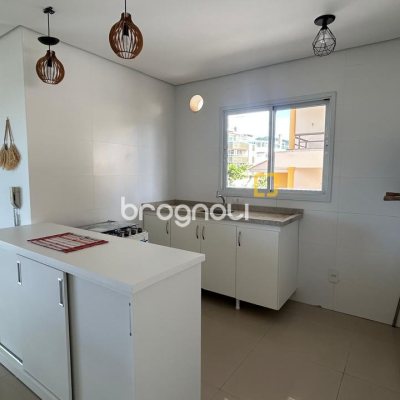 Apartamento com 63m², 2 quartos (sendo 1 suíte), 2 garagens, no bairro Pântano do Sul em Florianópolis