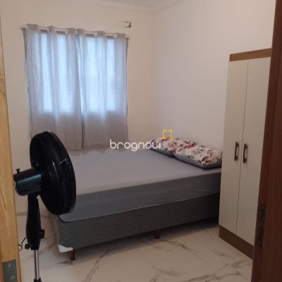 Apartamento com 57m², 2 quartos (sendo 1 suíte), 1 garagem, no bairro São João do Rio Vermelho em Florianópolis