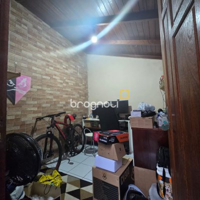 Casa com 79m², 2 quartos, 1 garagem, no bairro Centro em Florianópolis