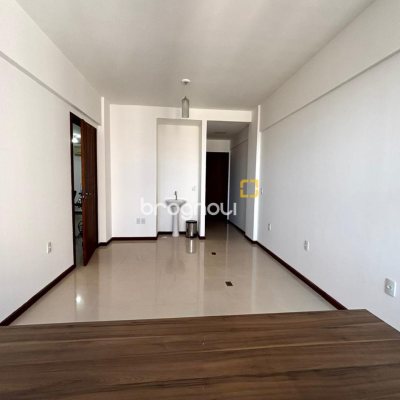 Sala com 25m², no bairro Centro em Florianópolis
