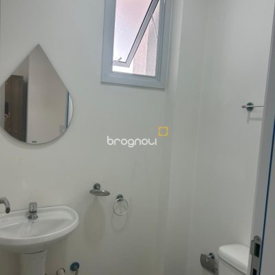 Apartamento com 66m², 2 quartos (sendo 2 suítes), 1 garagem, no bairro Ingleses do Rio Vermelho em Florianópolis