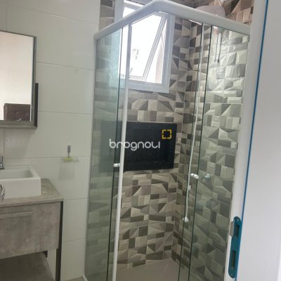 Apartamento com 66m², 2 quartos (sendo 2 suítes), 1 garagem, no bairro Ingleses do Rio Vermelho em Florianópolis