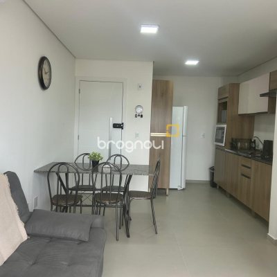 Apartamento com 66m², 2 quartos (sendo 2 suítes), 1 garagem, no bairro Ingleses do Rio Vermelho em Florianópolis