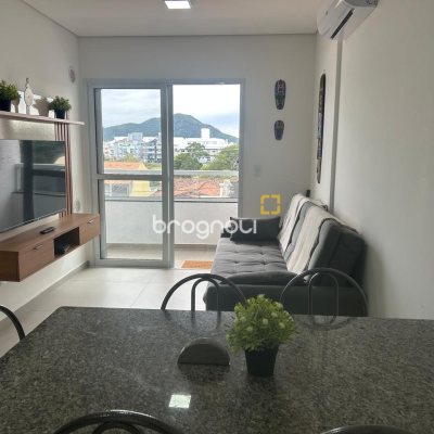 Apartamento com 66m², 2 quartos (sendo 2 suítes), 1 garagem, no bairro Ingleses do Rio Vermelho em Florianópolis