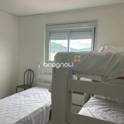 Apartamento com 66m², 2 quartos (sendo 2 suítes), 1 garagem, no bairro Ingleses do Rio Vermelho em Florianópolis