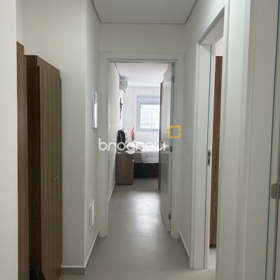Apartamento com 66m², 2 quartos (sendo 2 suítes), 1 garagem, no bairro Ingleses do Rio Vermelho em Florianópolis