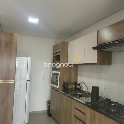 Apartamento com 66m², 2 quartos (sendo 2 suítes), 1 garagem, no bairro Ingleses do Rio Vermelho em Florianópolis