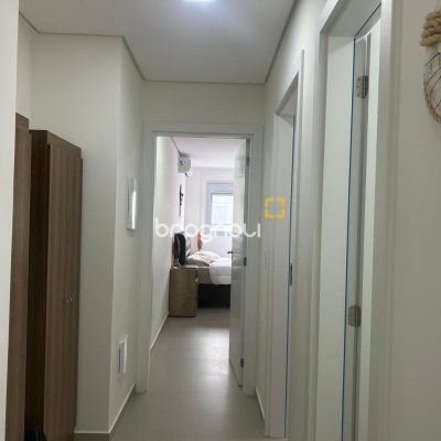 Apartamento com 66m², 2 quartos (sendo 2 suítes), 1 garagem, no bairro Ingleses do Rio Vermelho em Florianópolis