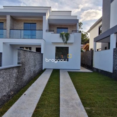 Casa com 103m², 3 quartos (sendo 2 suítes), 2 garagens, no bairro São João do Rio Vermelho em Florianópolis