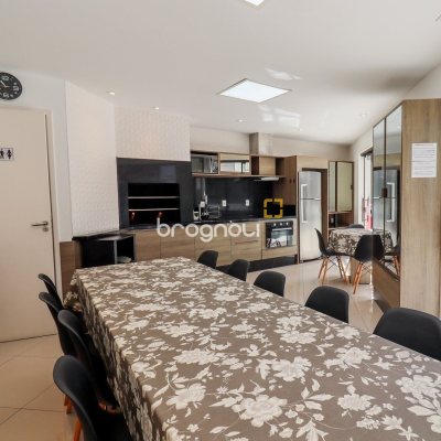 Apartamento com 109m², 3 quartos (sendo 1 suíte), 1 garagem, no bairro Centro em Florianópolis