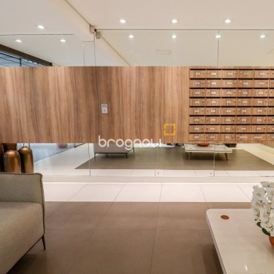Apartamento com 109m², 3 quartos (sendo 1 suíte), 1 garagem, no bairro Centro em Florianópolis