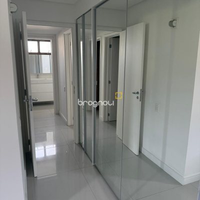 Apartamento com 109m², 3 quartos (sendo 1 suíte), 1 garagem, no bairro Centro em Florianópolis
