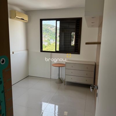 Apartamento com 109m², 3 quartos (sendo 1 suíte), 1 garagem, no bairro Centro em Florianópolis